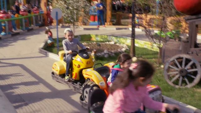 Парк Аттракционов г. Мытищи "Парк Самоваровых" смотреть онлайн