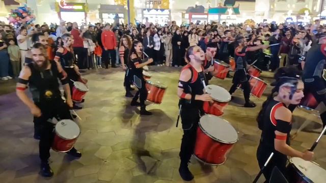 AAINJAA drummers street performance | Extra ordinary percussion group | Dubai Global Village смотреть онлайн