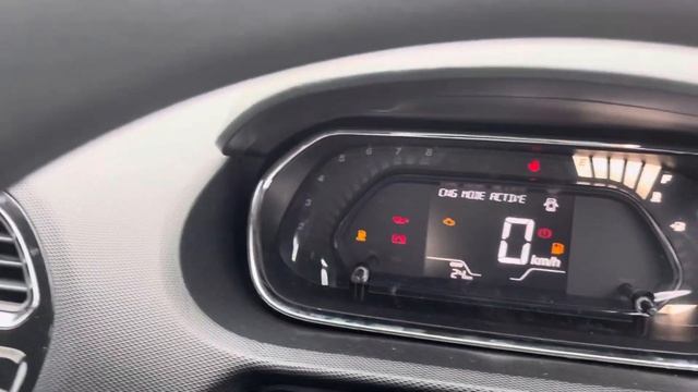 2023 New Tata Tiago XT Cng With Twin Cylinder ? Price, Features, Space & All Details смотреть онлайн