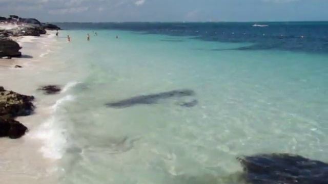 КАРИБСКОЕ МОРЕ НА ПЛЯЖЕ КАНКУНА (ЮКАТАН, МЕКСИКА) смотреть онлайн