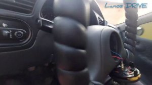 Как легко снять рулевое колесо автомобиля без сьемников и приспособлений!