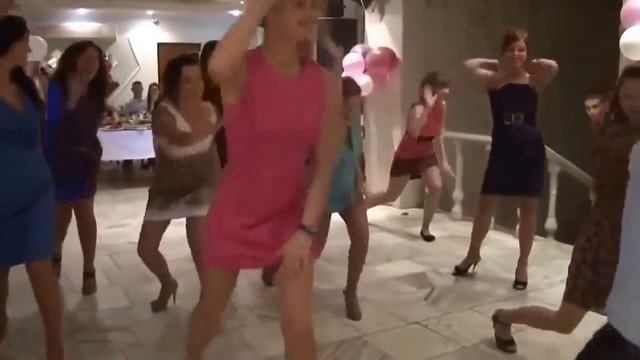 Юра жжёт (прикол на свадьбе)