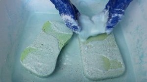 Ariel on Ariel | ASMR Paste Squeezing | Ariel Powder + Ariel Liquid