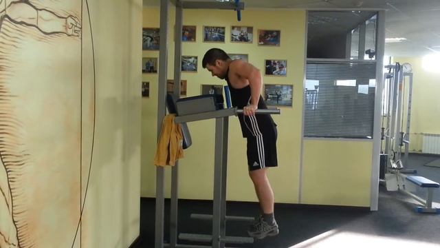 Отжимания на брусьях | Sliderlife.ru - Спортивная социальная сеть смотреть онлайн