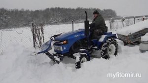 Чищу снег на минитракторе - январь 2019