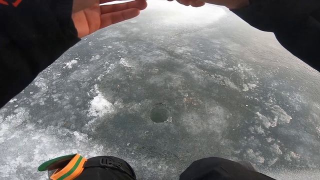 Ловля плотвы. Как найти плотву зимой? смотреть онлайн