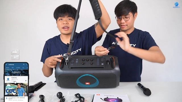 JBL PartyBox On The Go ลำโพงบลูทูธ ลำโพงเคลื่อนที่ พร้อมไมค์ลอยคู่ | Audiocity Review EP 84 смотреть онлайн