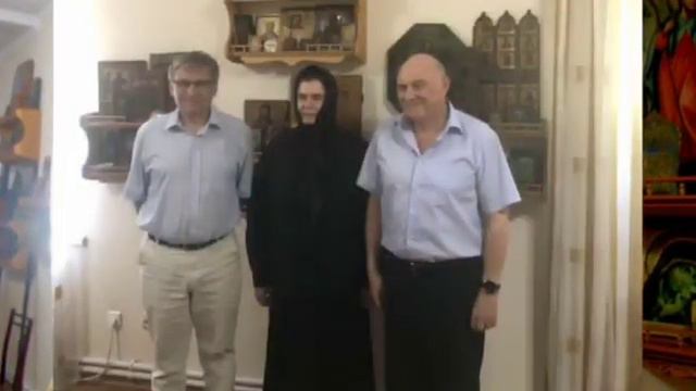 В женском монастыре Одессы помогают переселенцам и бездомным животным смотреть онлайн