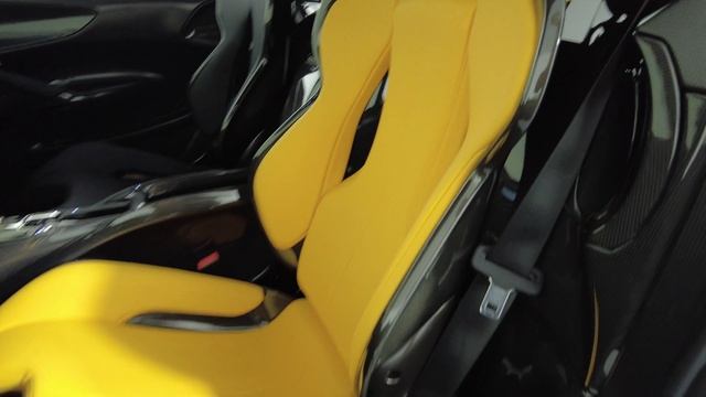 2022 Ferrari SF90 Stradale смотреть онлайн
