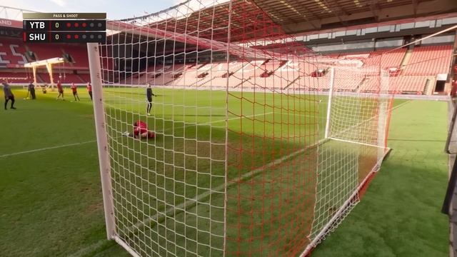Football Challenges VS Professional Footballers смотреть онлайн