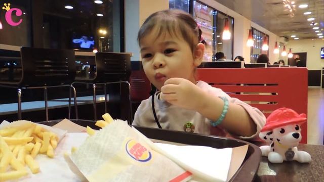 VLOG Детское меню в Burger King, Щенячий патруль,Маршал PAW Patrol Unboxing► София маленькая смотреть онлайн