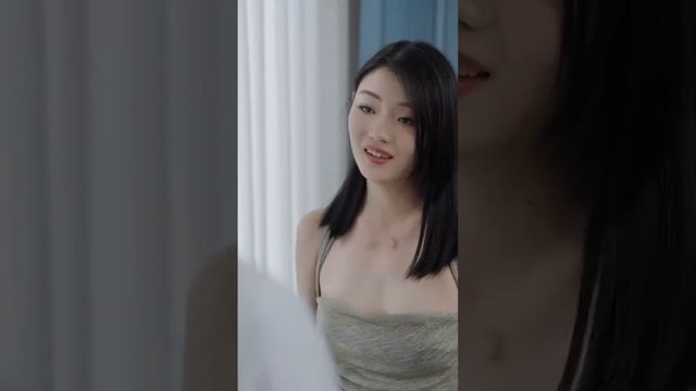 一口氣看完！灰姑娘被繼母逼迫替妹妹嫁給勞改犯，人人都以為她慘了等著看好戲，哪料他竟是總裁大佬假裝的，婚後把她寵上天！【替嫁后發現老公竟是隱藏首富】#都市 #短劇 #愛情 #甜寵 #灰姑娘 #霸道總裁