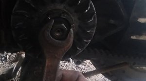 Как быстро открутить гайку переднего вариатора