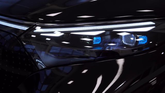 Mercedes-Benz Miskolc - az új EQS SUV! смотреть онлайн