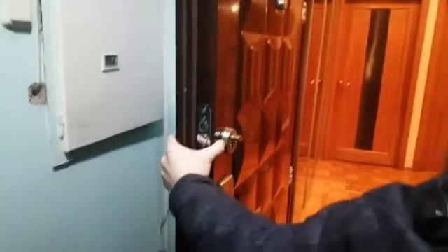 Замена личинки замка входной двери "Мастер замков" смотреть онлайн