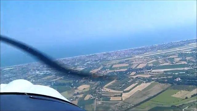 Tecnam P92 Eaglet landing RIMINI airport LIPR runway 31 VDS advanced VFR смотреть онлайн