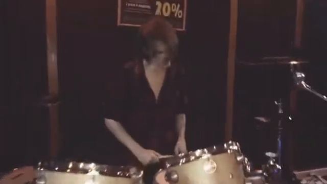 Пошлая Молли - Ханна Монтана (drum cover) смотреть онлайн