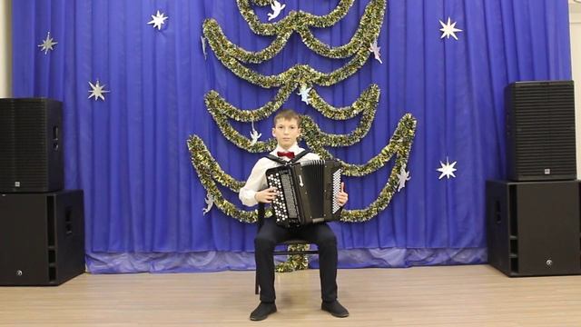 Гарро Дмитрий, 10 лет, Л. Бекман «В лесу родилась ёлочка» обработка А. Романова смотреть онлайн