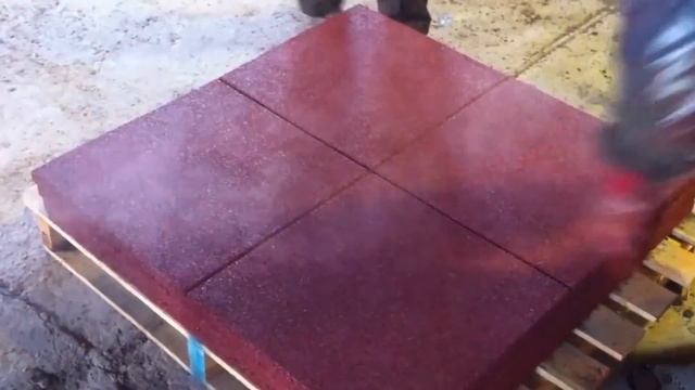 Срванение резиновой плитки АртПрайм и плитки горячего прессования смотреть онлайн