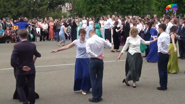 Школьный бал - 2017 г. Алатырь смотреть онлайн