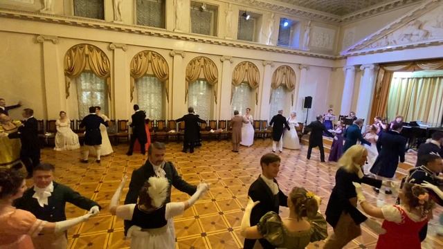 Вальс Гангловян. Ансамбль А.Нероновой. Бал 30.10.2022, Сообщество танцоров Assemblés Ассамбле смотреть онлайн