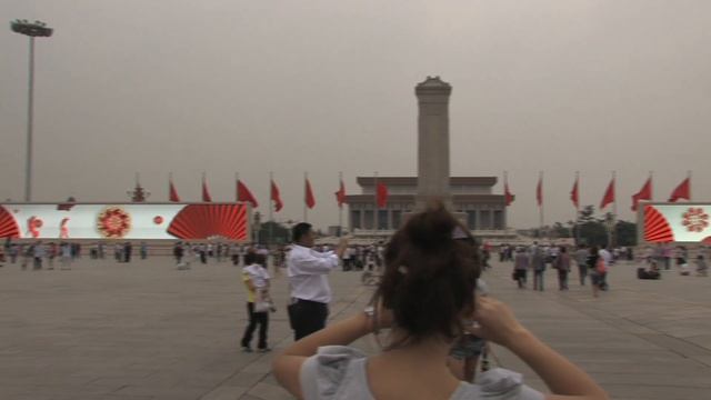 China Beijing Tiananmen Square смотреть онлайн