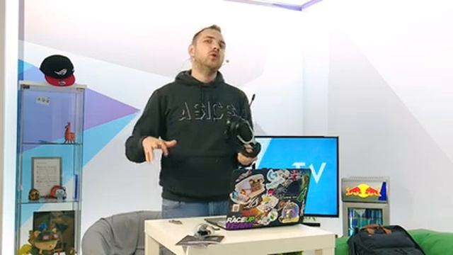 ZinG ънбоксва геймърските слушалки на ASUS TUF смотреть онлайн