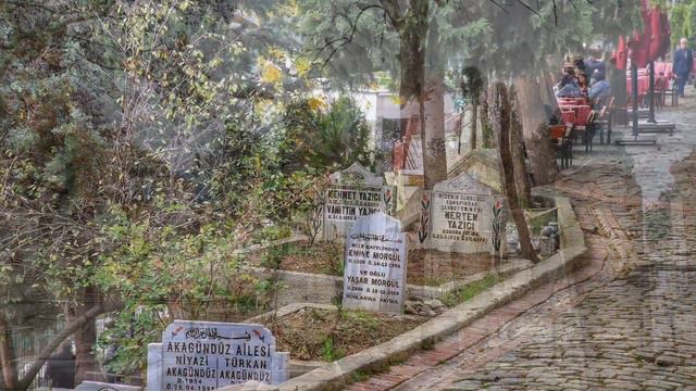 ÖLÜNCE PARAN GEÇMEZ(KUL HAKKI). Söz: Karacaoğlan ve Sıtkı Coşkun, Müzik ve Fotoğraflar: Sıtkı Coşku смотреть онлайн
