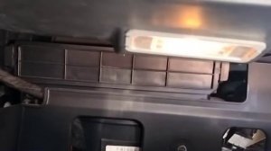 Geely Emgrand ec7 2013г. замена или чистка салонного фильтра. ВСЁ ОЧЕНЬ ЛЕГКО И ПРОСТО!!!!!