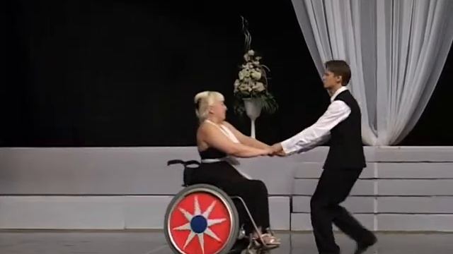 Оренбург ВОИ Инклюзивный танец Мой ласковый и нежный зверь смотреть онлайн