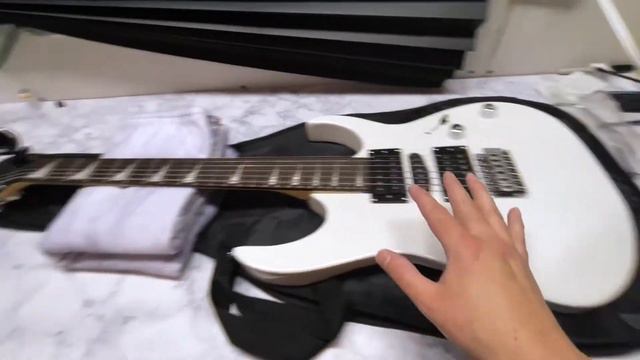 I bought the cheapest guitar on eBay. Is it any good? смотреть онлайн