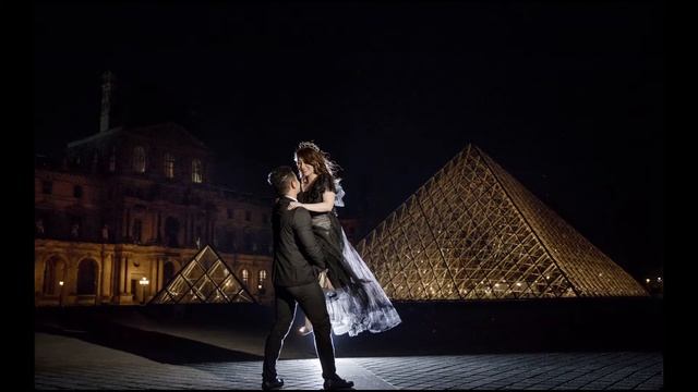 Свадебная фотосессия в Париже Тео и Вайн. Фотограф в Париже смотреть онлайн