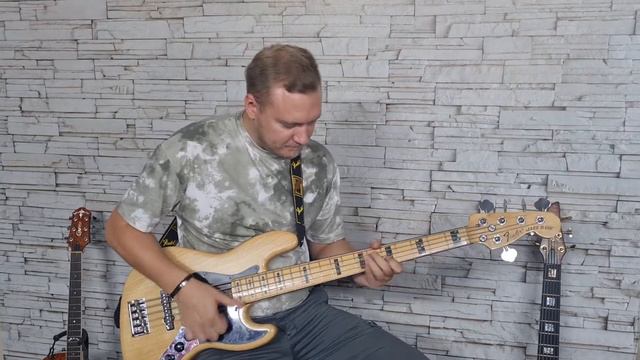 Funky slap groove on Fender American Deluxe Jazz Bass смотреть онлайн