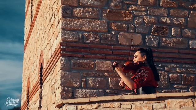 Un Trandafir Creste La Firida Mea (За окном черемуха колышется)?Vioara Cristina Kiseleff смотреть онлайн