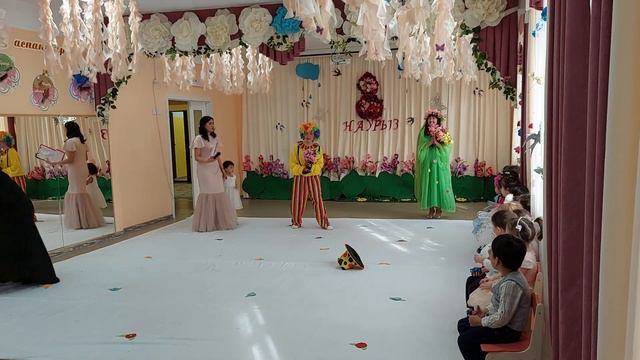 утренник посвященнный 8 марта. ясли сад №116 группа Айголек 03.03.23г смотреть онлайн