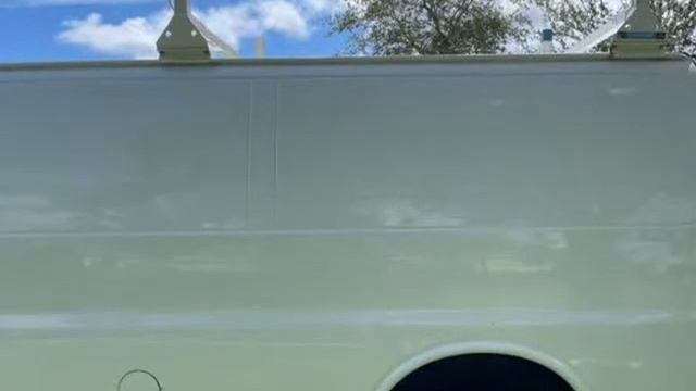 2015 Chevrolet Express Cargo Van RWD 2500 155" (Wilton Manors, Florida) смотреть онлайн