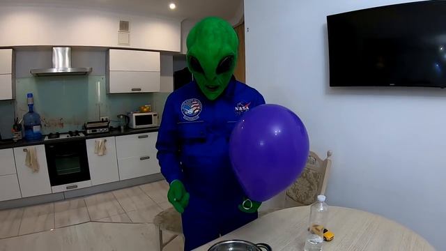 КОРОЧЕ ГОВОРЯ, МОЯ НОВАЯ МАШИНА [От первого лица] Иккеро подарили машину смотреть онлайн