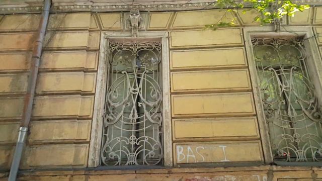 Tbilisi 5.09.2020 Сололаки. улица Мачабели. Дом писателей (дом Давида Сараджишвили). Machabeli str. смотреть онлайн