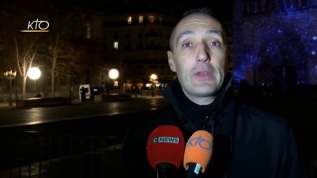 Spectacle à Notre-Dame de Paris : la Dame de Coeur смотреть онлайн