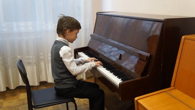 Бунтури Андрей, ЕДШИ №4 "АртСозвездие", исполняет В. Гиллок Фламенко смотреть онлайн