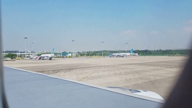 Arriving & Landing @ Guangzhou Airport смотреть онлайн