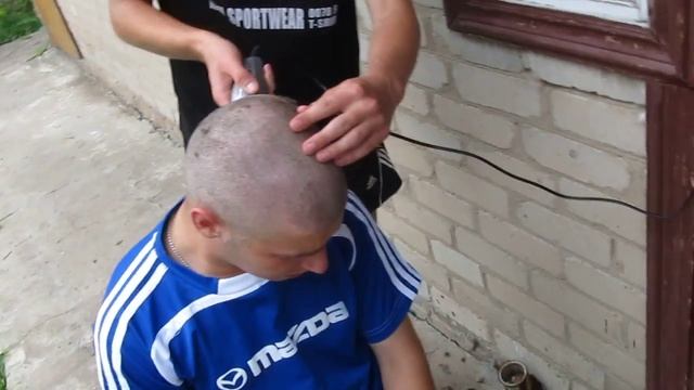Деда бреют налысо. Лысый челлендж(bald challenge). 07.06.2012. Часть пятая. смотреть онлайн