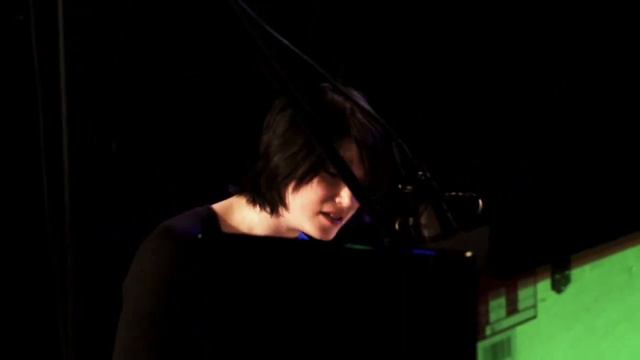 Sharon Van Etten covers 'Drive All Night' by Bruce Springsteen смотреть онлайн