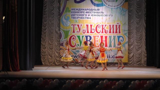 Народный ансамбль танца ХОРОШЕЕ НАСТРОЕНИЕ - Ох, уж эти гуси смотреть онлайн