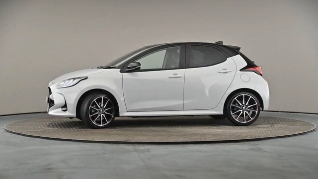 Toyota Yaris - 1.5 Hybrid GR Sport 5dr CVT - Citygate SEAT Reading смотреть онлайн