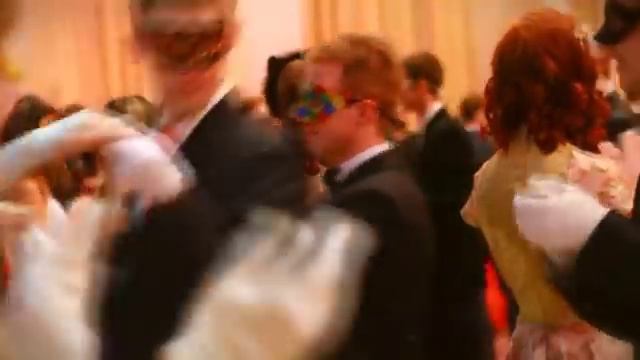 Бал-маскарад. Бесконечный галоп смотреть онлайн