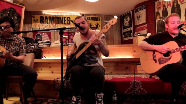 Dead To Me - Arrythmic Palpitations (acoustic) смотреть онлайн