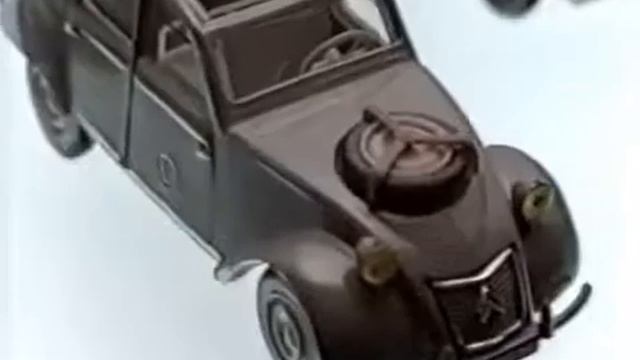 Colección de Citroën 2CV - Anuncio de Salvat смотреть онлайн
