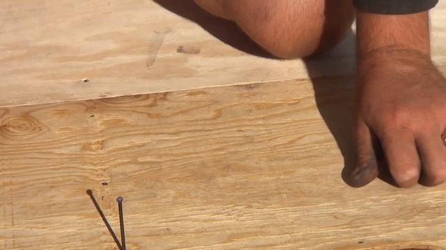 Крыша мансардная , прибиваю фанеру смотреть онлайн