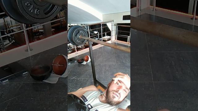 Жим гирі на лаві, 24 кг. 10 хв. 151 раз. без зміни рук. смотреть онлайн